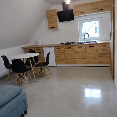 - Bobrowe Zacisze 3 アパート