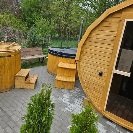 アパート - Bobrowe Zacisze 3 ヤノビツェ・ビエルキエ